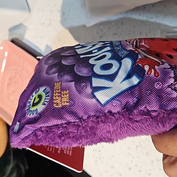 2 LARGE KOOL-AID AND JET-PUFFED SQUEAKABLE FUR DOG TOYS - Picture 3 of 3